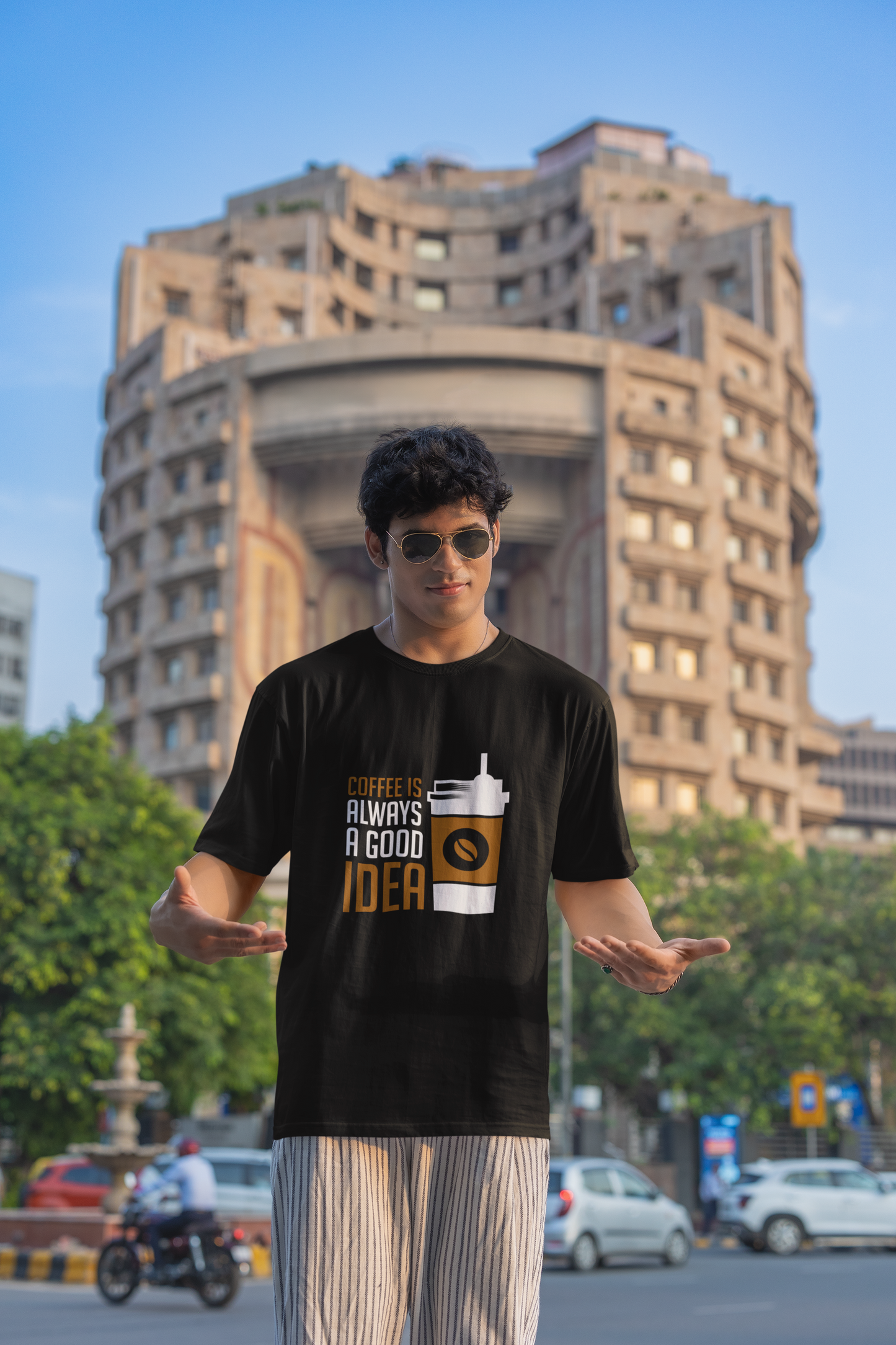 Coffee Lovers Oversized T-Shirt – Always a Good Idea